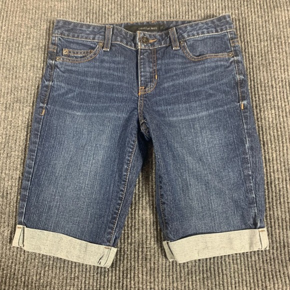 Calvin Klein Shorts Womens 4 Blue Denim Dark Wash Cuffed Biker 30x10 Mid Rise - Picture 1 of 10